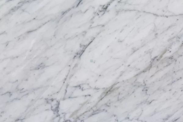 Bianco Carrara marmur rrgranity zblizenie scaled 1